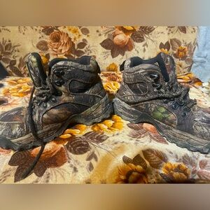 Tamarack insulated boots